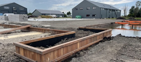Binnen- en buitenhaven gereed te Grou. Opdrachtgever Sjoerd Tjepkema Infra